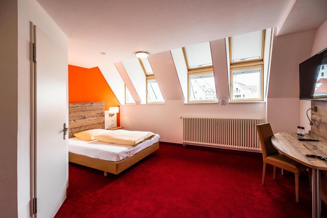 Sternplatz Hotel Ехинген Екстериор снимка